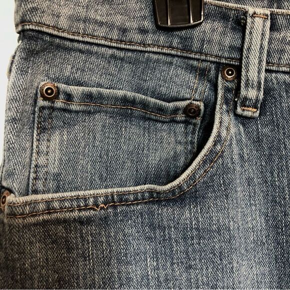 WRANGLER - Men’s Sz 34/32 Relaxed Fit, Straight-Leg Jeans in Medium Dark Wash. - Picture 4 of 14